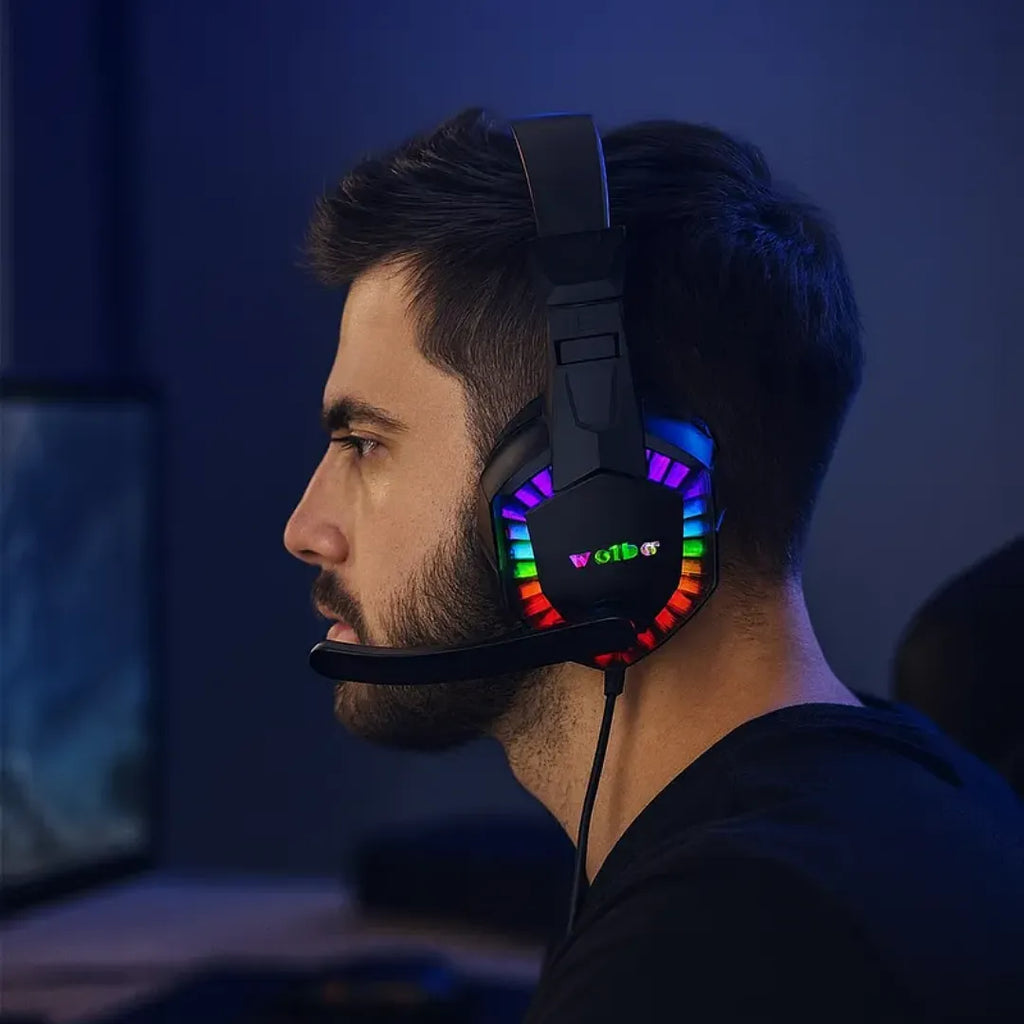 AURICULARES GAMER WEIBO G62 LED RGB DE ALTA FIDELIDAD CON MICRÓFONO INTEGRADO Y DIADEMA AJUSTABLE PARA PC, PS4, XBOX Y LAPTOP